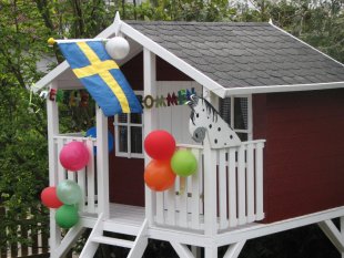 Skandinavisch 'Spielhaus Villa Villekulla'