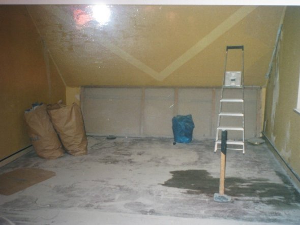 Blick ins Wohnzimmer während der Renovierung 2002
